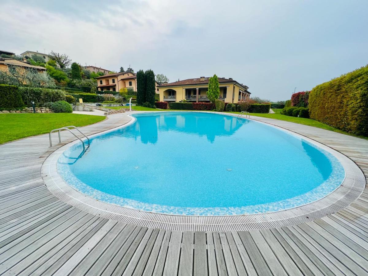 Suite And Pool Castion Veronese ภายนอก รูปภาพ